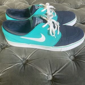 Men’s skateboarding Stefan Janowski Nike’s